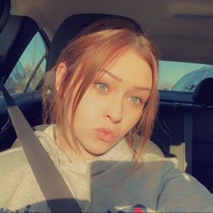 Meet your Posher, Cierra